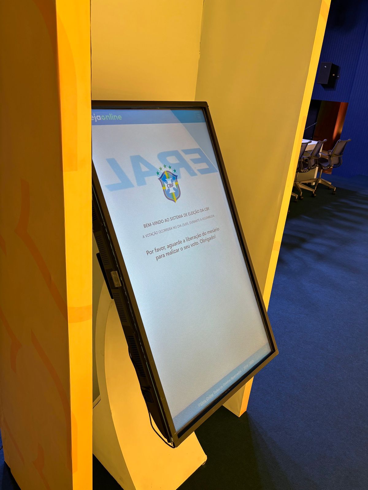Aluguel de Painel de Led flexível -aluguel de Totem interativo Touch screen-Aluguel de Holobox e holograma 3d em Guará