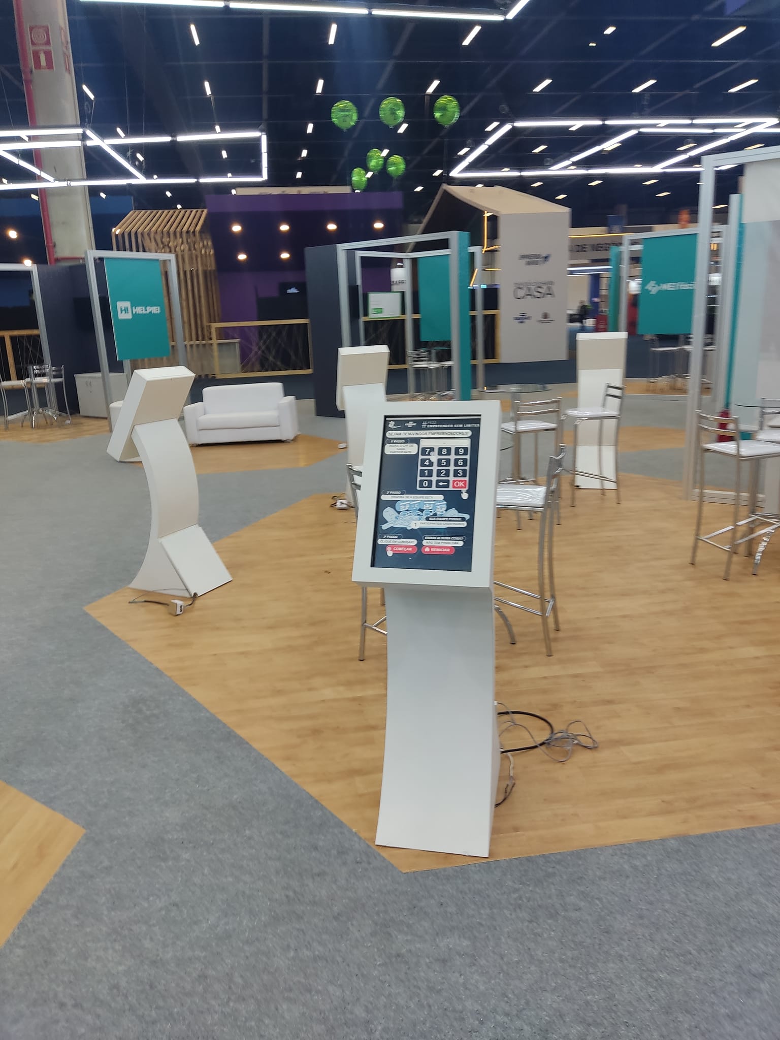 Aluguel de Totem Touch Screen para Aluguel em Eventos, Convenções e Ativações de Marca em, Brasília, Plano Piloto, Samambaia, 2026